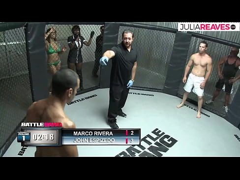 ❤️ Ultimate Fighter fucks wata lamba yarinya dama bayan fada a cikin zobe Batsa na dubura ❌️❤